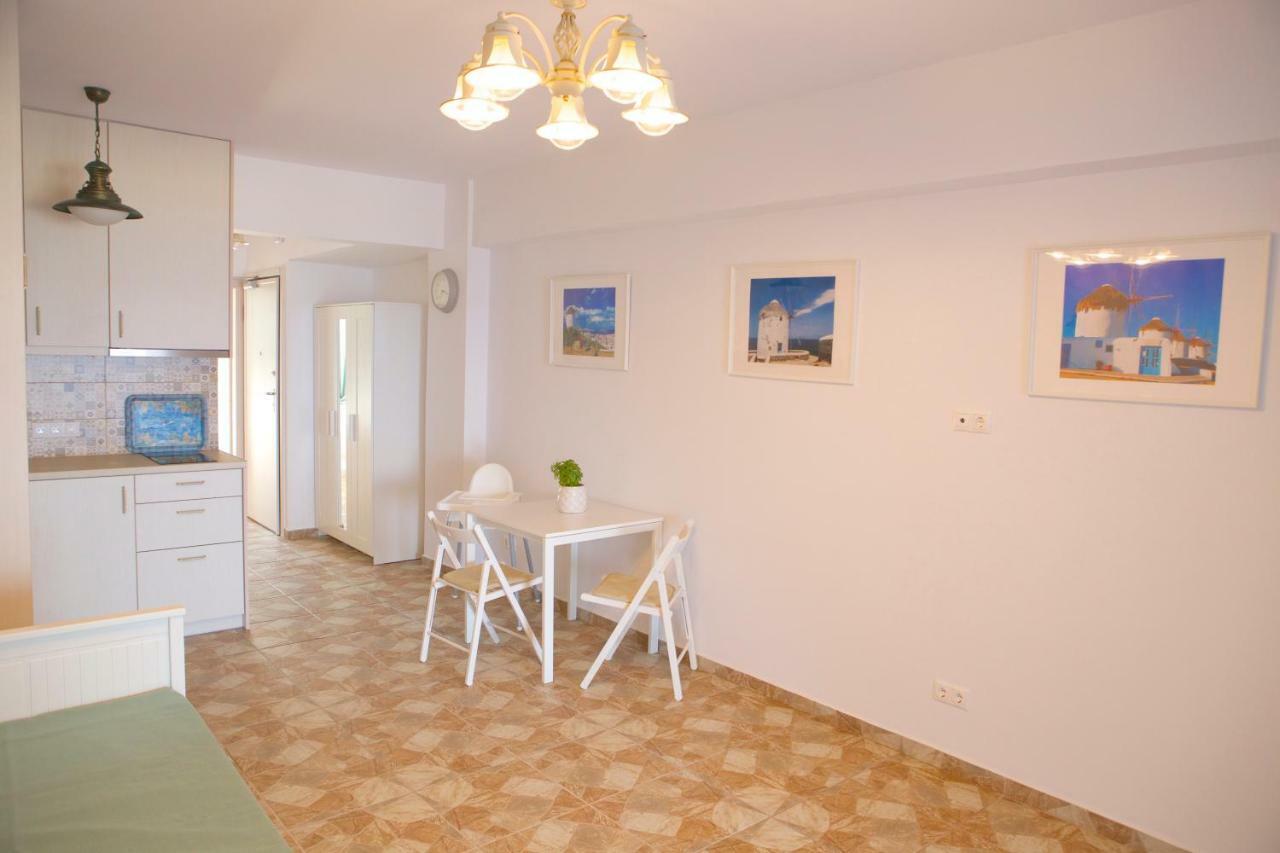 Mediterranean Sandy Beach Apartment Tolón Exterior photo